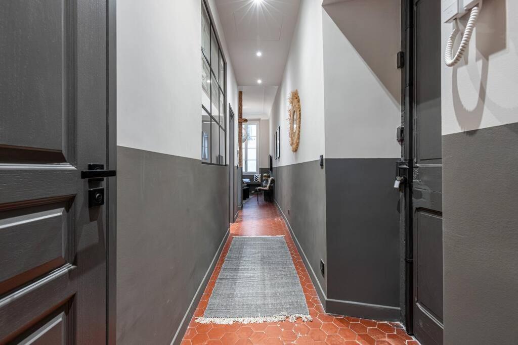La Croix - Old Town Modern Apartment - 2 Bedrooms Ницца Экстерьер фото