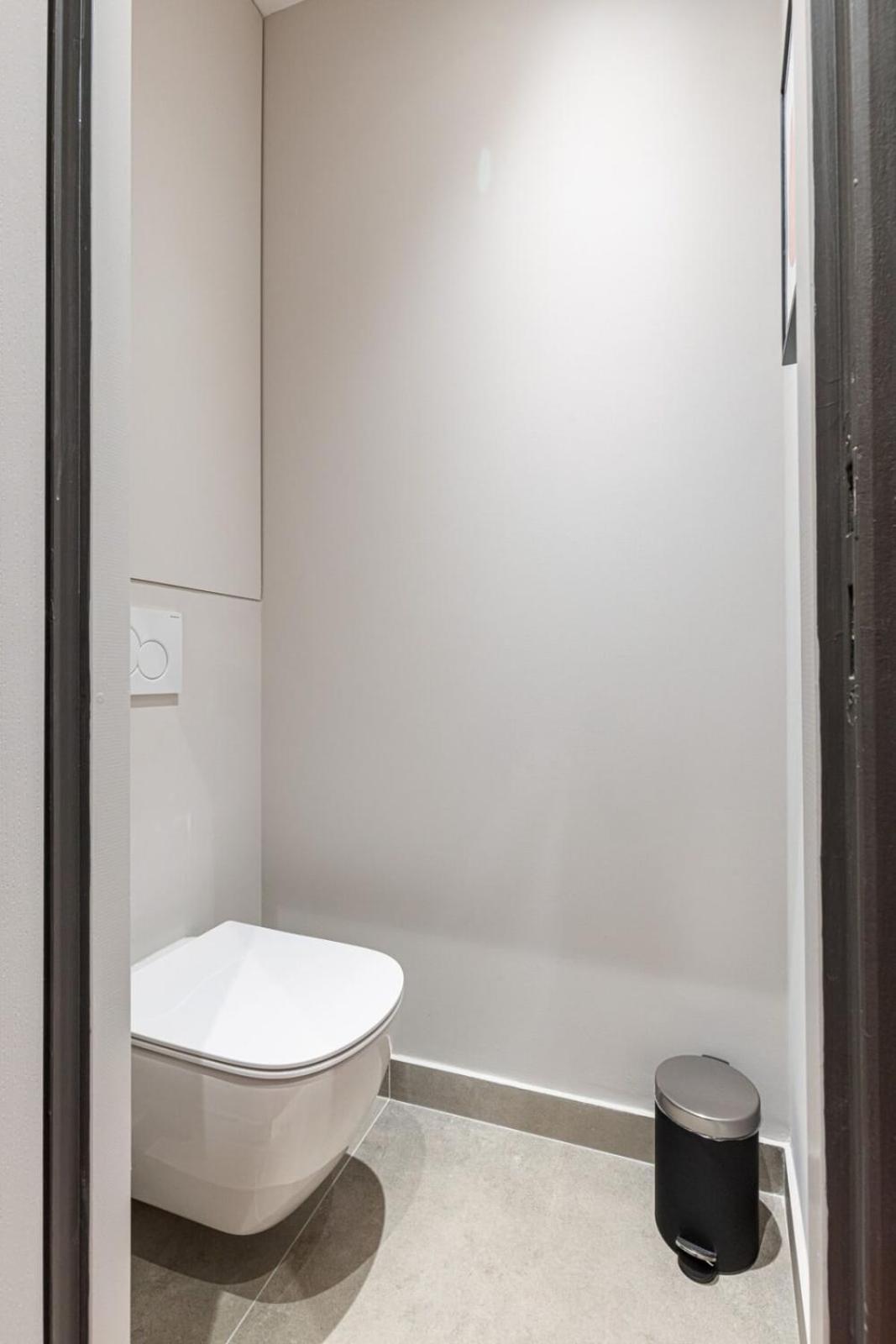 La Croix - Old Town Modern Apartment - 2 Bedrooms Ницца Экстерьер фото