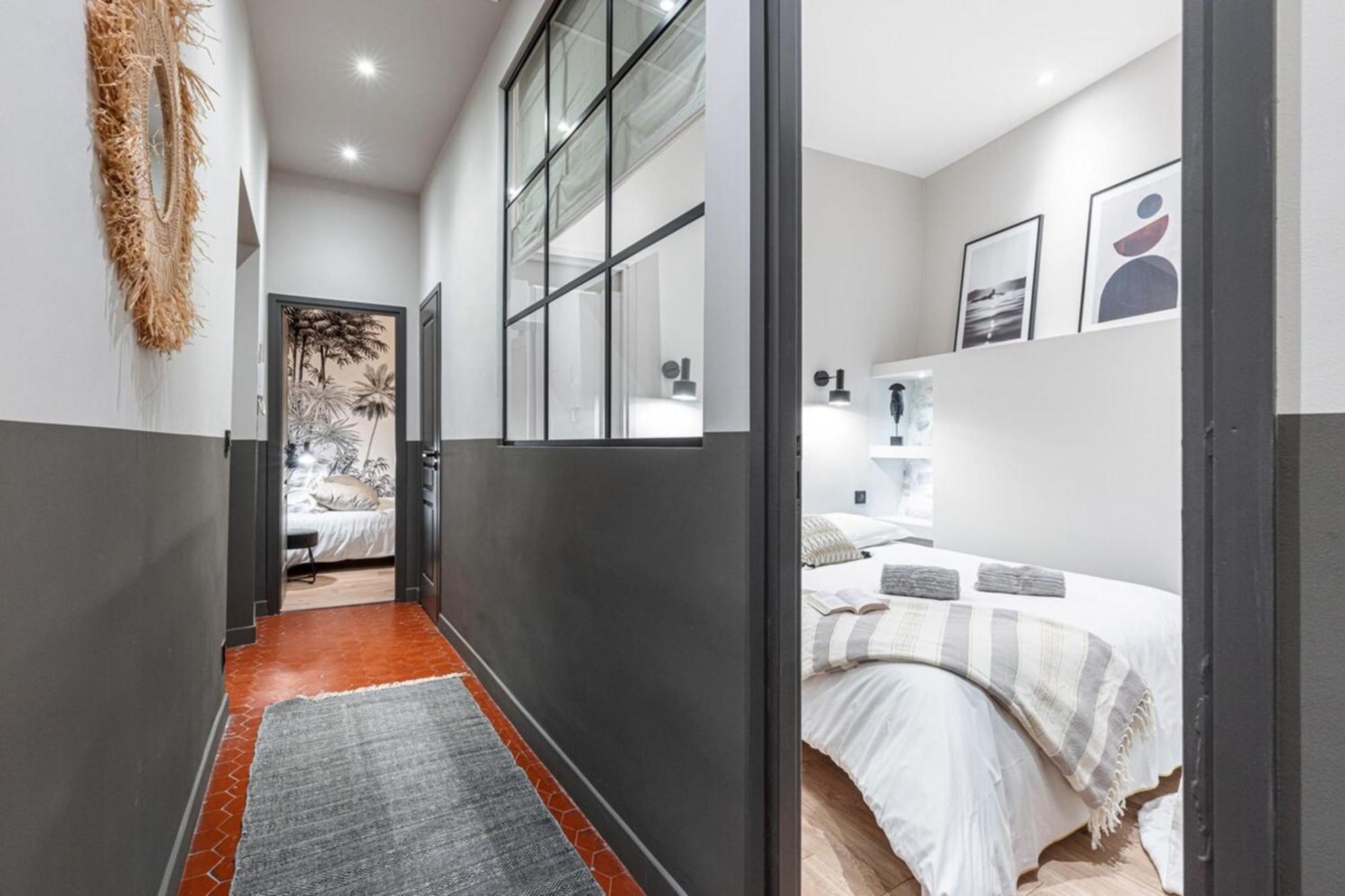 La Croix - Old Town Modern Apartment - 2 Bedrooms Ницца Экстерьер фото